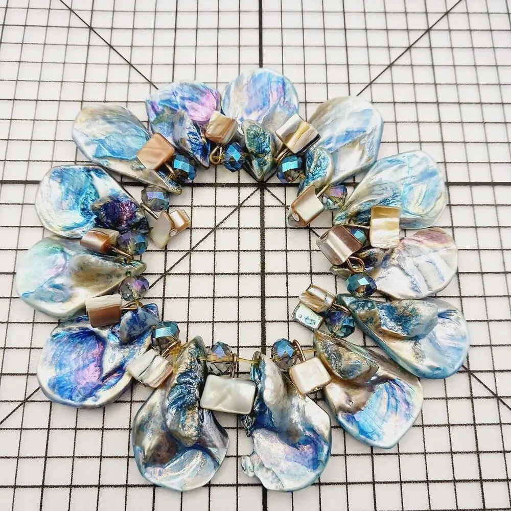 Bracelet VTG Beaded Blue Iridescent Shell Look Stretch Artwear Coastal Mermaid